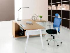 办公桌的最佳摆放位置讲究有哪些