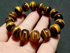 虎眼石和什么属相犯冲 虎眼石犯冲不带身上可以吗